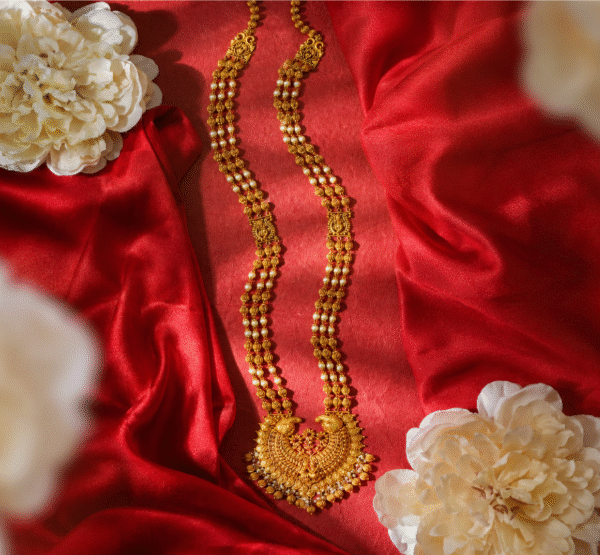 WHY LIGHTWEIGHT GOLD JEWELLERY IS REPLACING HEAVY BRIDAL SETS