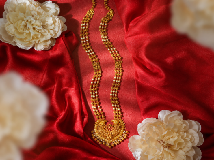 WHY LIGHTWEIGHT GOLD JEWELLERY IS REPLACING HEAVY BRIDAL SETS