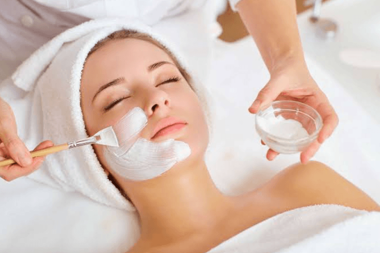 What to Do Between Your Facial Appointments