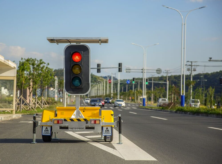 How 300MM Two Aspect Traffic Lights Are Adapted for Clearer Specialized Signal Control